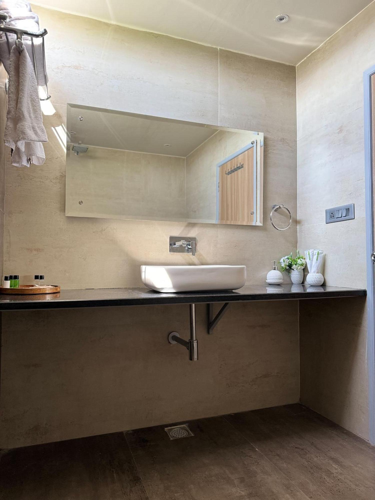 Bir Valley Retreat Ngoại thất bức ảnh
